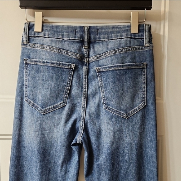 NWOT Eunina Stretch Aliyah Flares - 27 - Picture 11 of 11